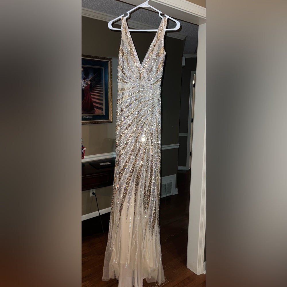 Stunning Prom Dress! Never worn. No brand. Size small. Beautiful!